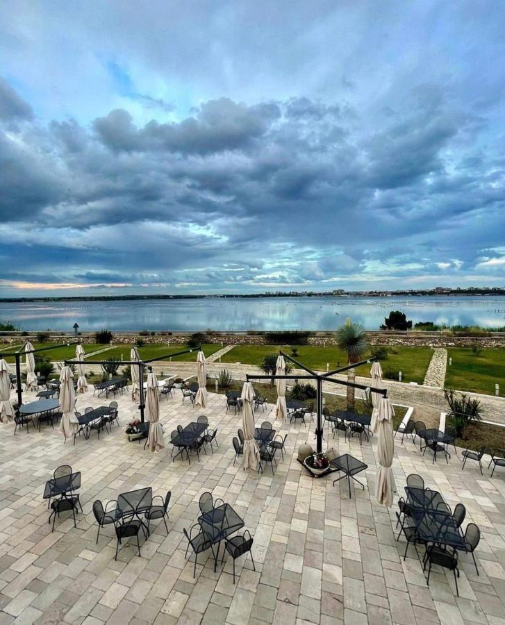 Hotel Saraceno Al Faro Taranto Esterno foto
