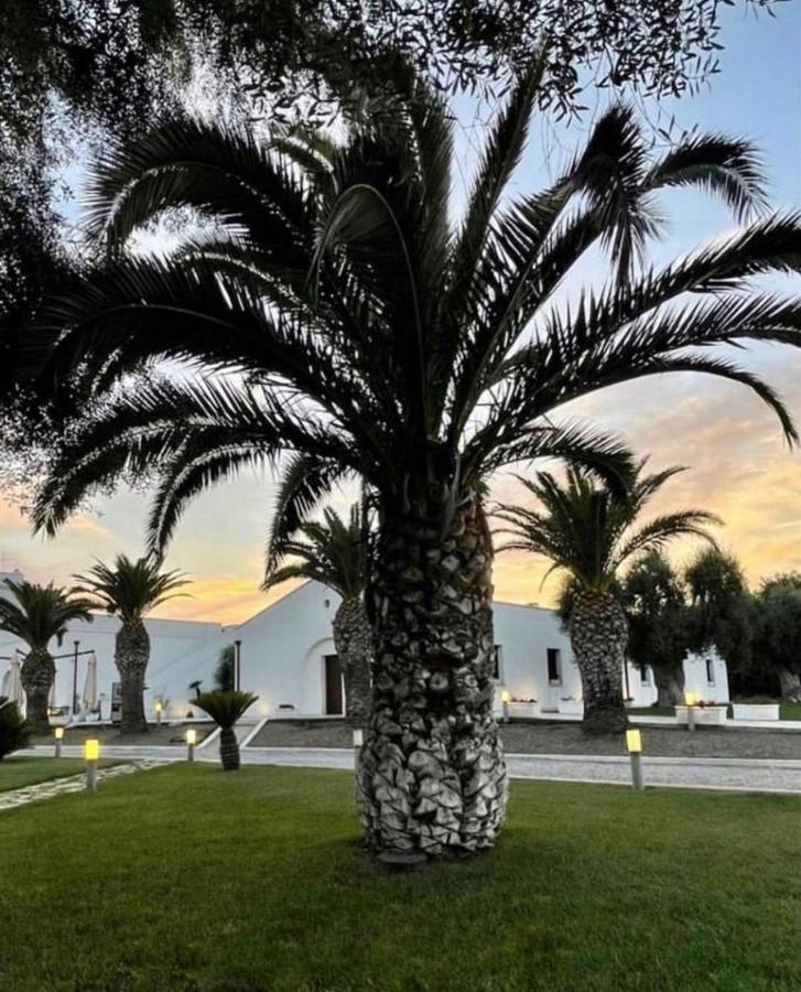 Hotel Saraceno Al Faro Taranto Esterno foto