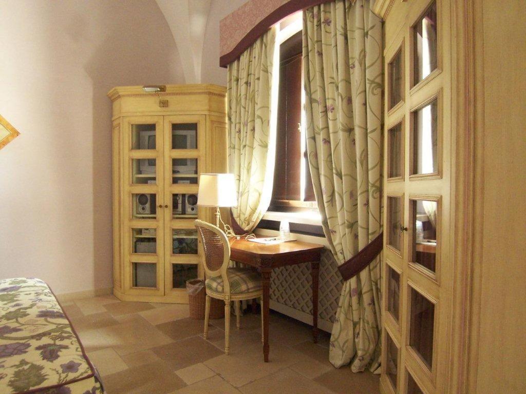 Hotel Saraceno Al Faro Taranto Camera foto